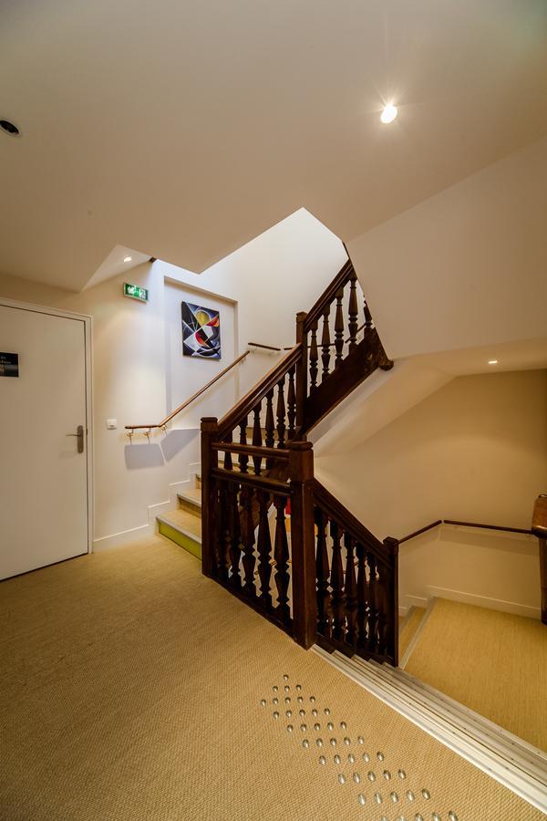 Logis Hotel - Le Petit Bellon Senlis  Eksteriør billede